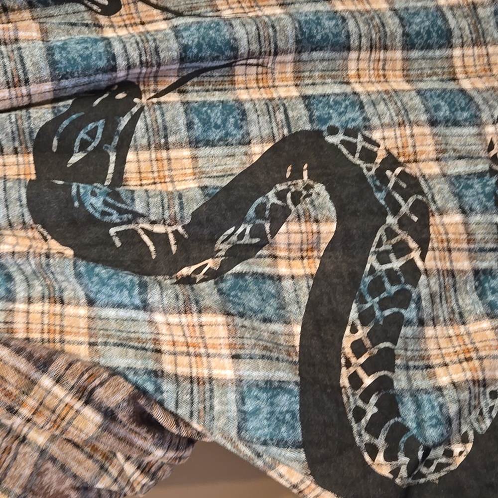 Dressed In LALA Sweet Revenge Smocked Plaid Snake Dress Size Medium - Picture 12 of 12